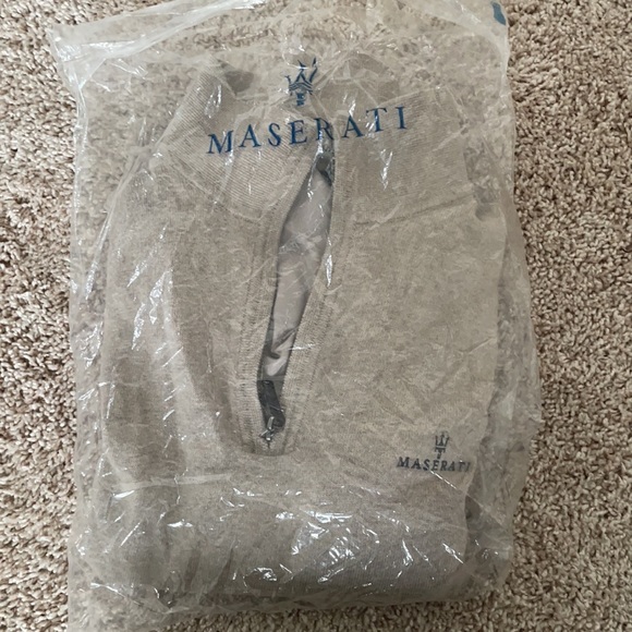 COPY - Brand New 3 quarter zip OEM Factory Beige Maserati Sweater - Picture 3 of 3